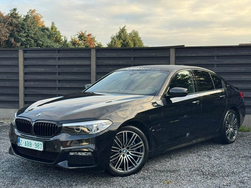 BMW 530e M-PAKKET/LEER/SFEER/ELEK.ZETELS/CAMERA/ZETELVERW, Auto's, Automaat, 1998 cc, Zwart, Leder