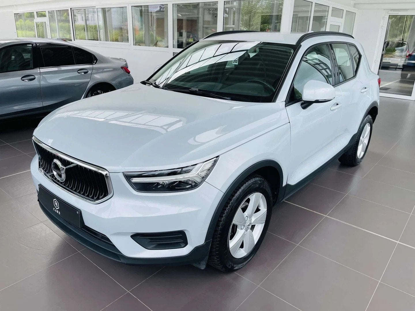 Volvo XC40 1.5i * GARANTIE + LED + GPS *, Autos, Volvo, Argent ou Gris, Achat, Euro 6, Entreprise