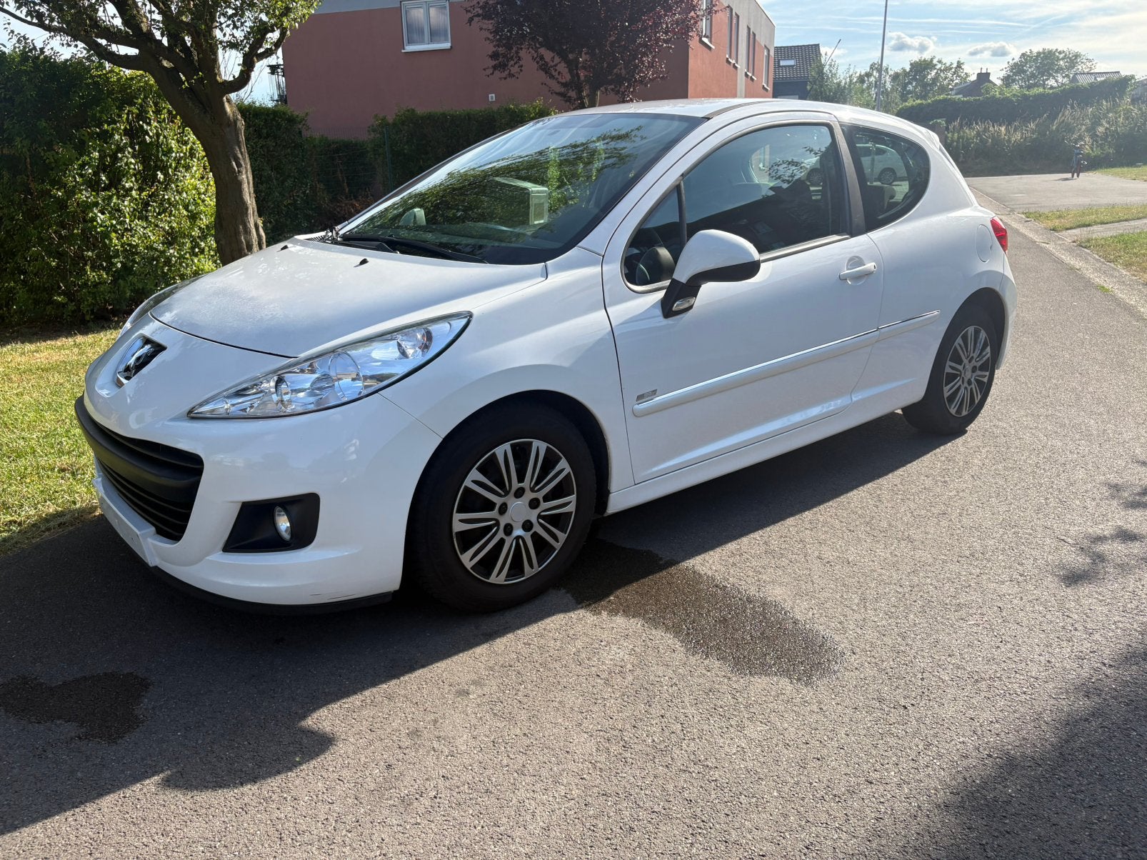 Peugeot 207 1.6 hdi 90cv, Autos, Achat, Boîte manuelle, Noir, Particulier