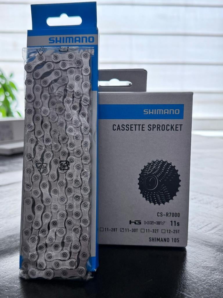 Shimano 105 cassette en ketting combi 11/30 & 11/32, Fietsen en Brommers, Fietsonderdelen, Ophalen of Verzenden, Nieuw, Derailleur of Ketting