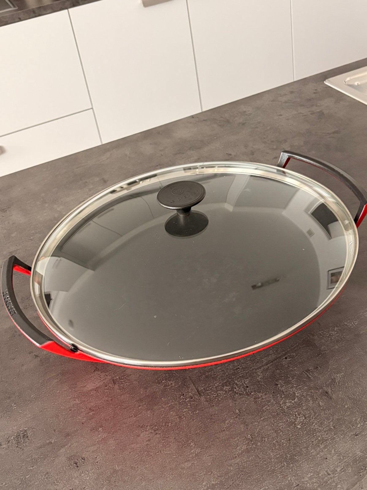 Le Creuset gietijzeren wokpan, Huis en Inrichting, Ophalen, Gebruikt, Gietijzer, Le Creuset