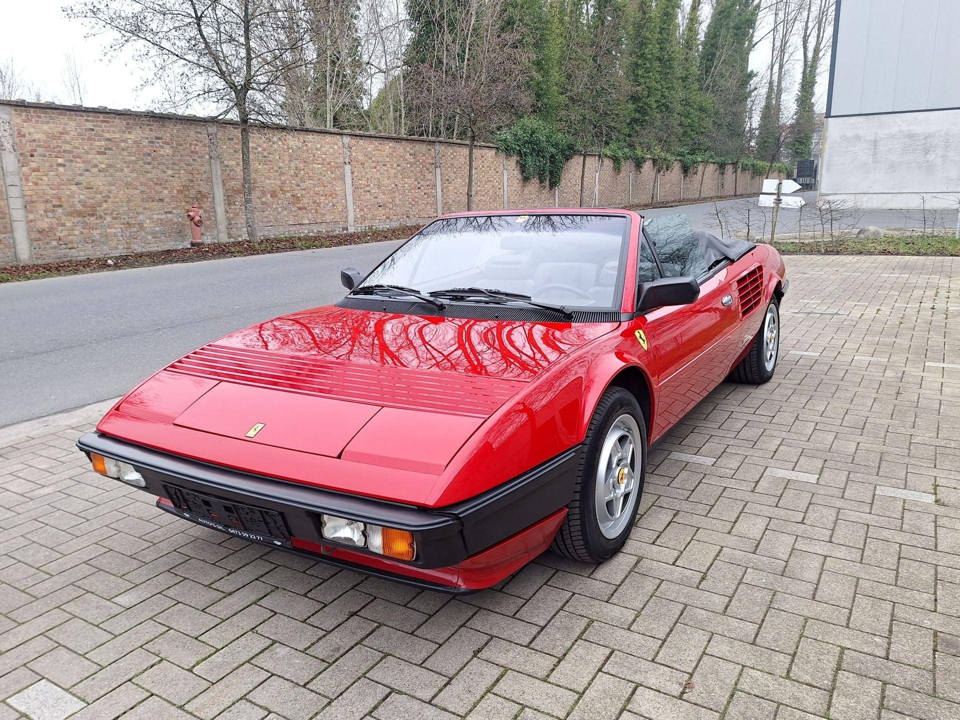 Ferrari Mondial Quattrovalvole 3.0 V8 | 43dkm | '85, Autos, Rouge, Entreprise, 2 places, Boîte manuelle