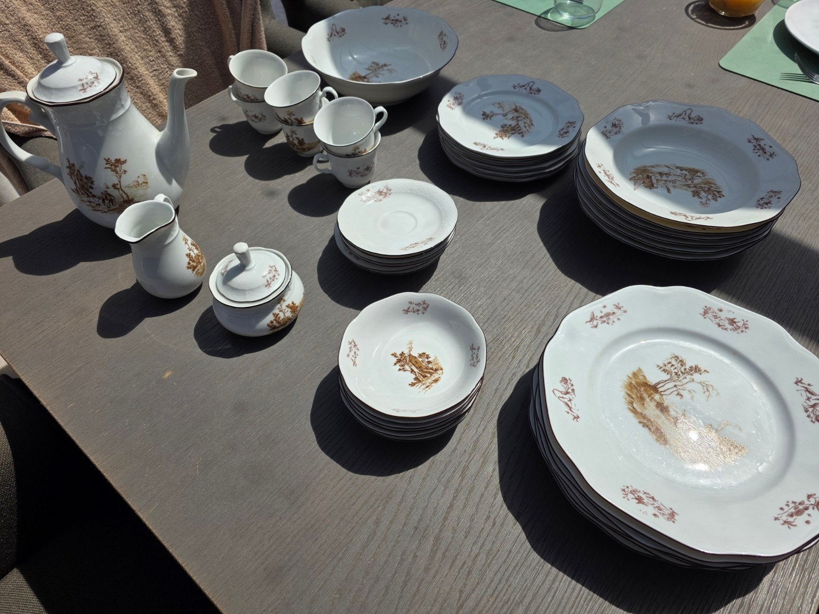 6 delig servies, zo goed als nieuw.,(nieuwstaat), Enlèvement