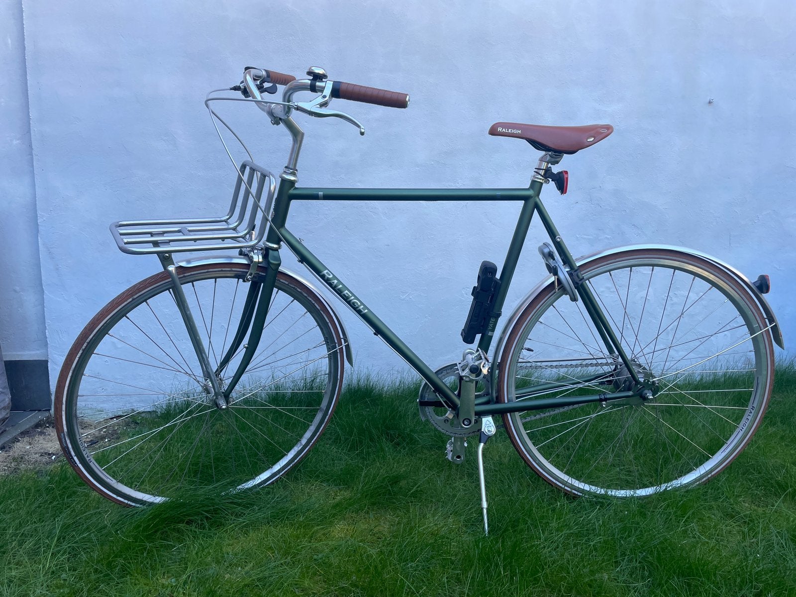 Rayleigh vintage stadsfiets porteur-stijl, Fietsen en Brommers, Ophalen, Zo goed als nieuw, Terugtraprem