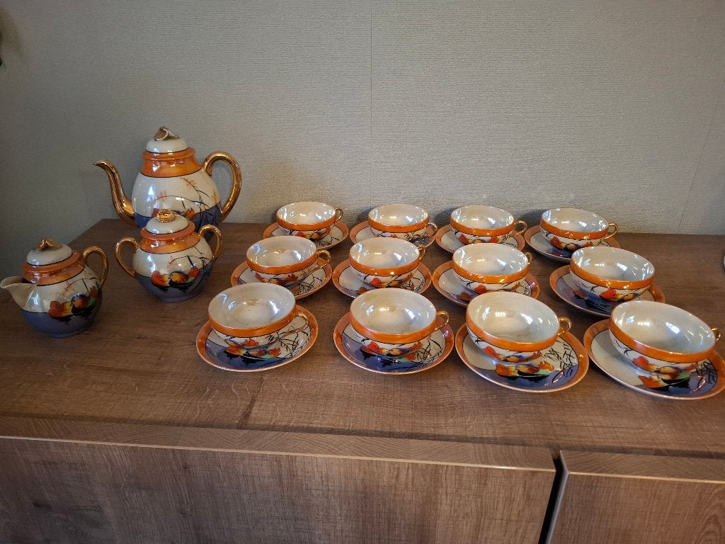 Theeservies, Ophalen