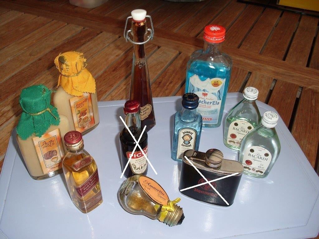 Miniatuur drankflesjes, Ophalen