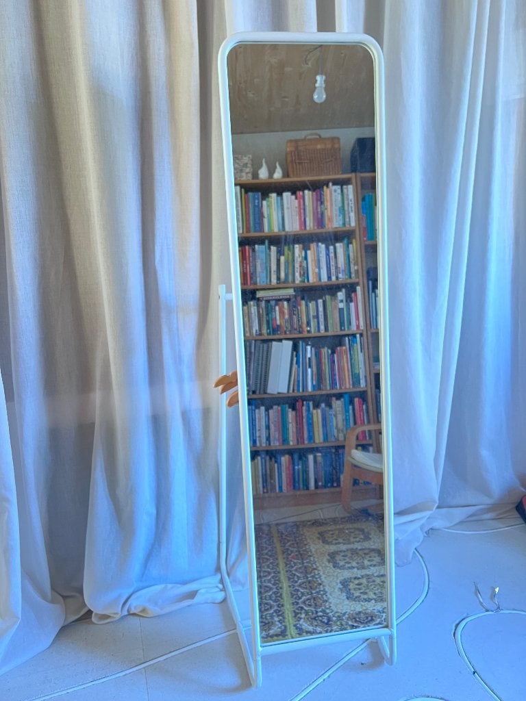 IKEA staande spiegel, Huis en Inrichting, Woonaccessoires | Spiegels, Ophalen