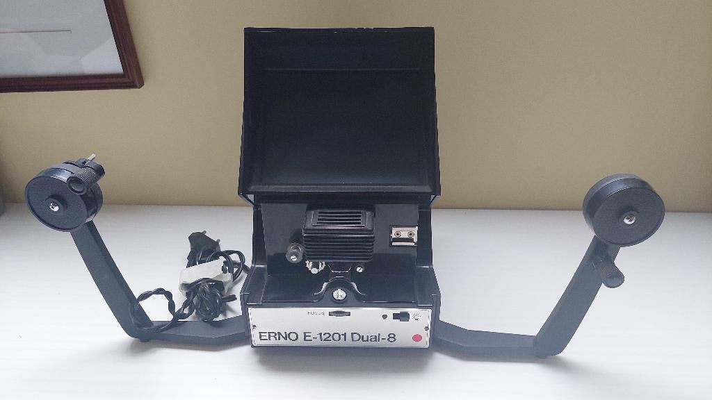 Visioneuse Erno Dual 8, Ophalen