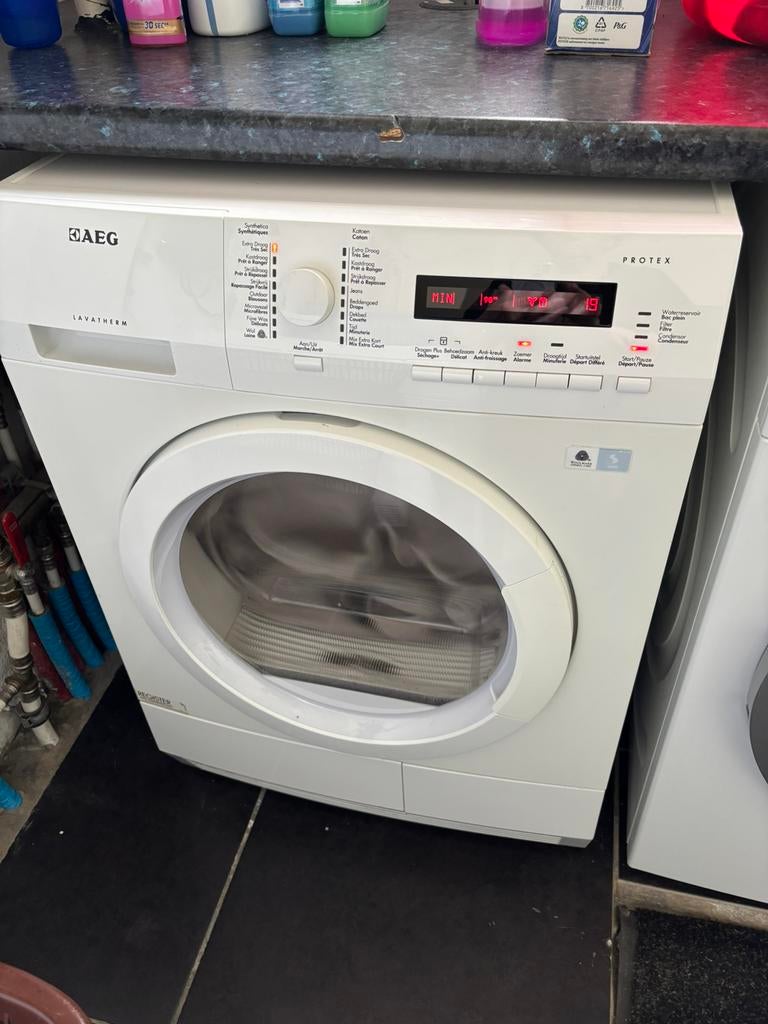Droogkaas AEG 9kg, Elektronische apparatuur, Ophalen, Zo goed als nieuw