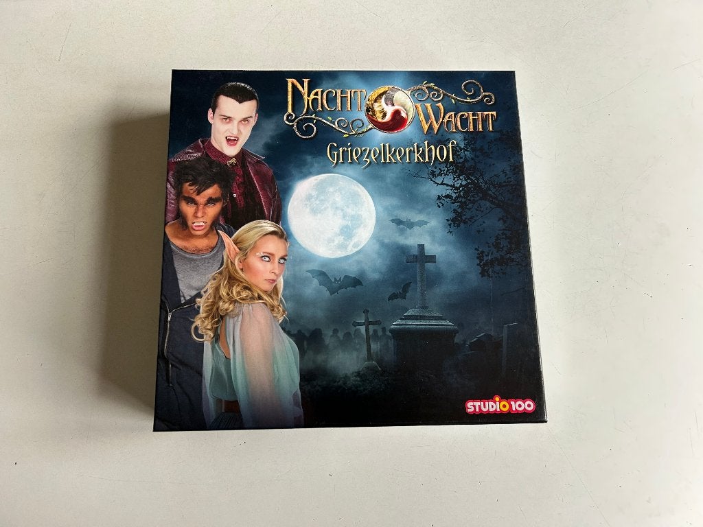 NACHTWACHT - Bordspel: HET GRIEZELKERKHOF (6+), Ophalen of Verzenden, Zo goed als nieuw