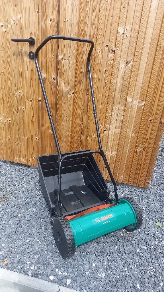 Bosch AHM 38 - Handmaaier, Tuin en Terras, Ophalen, Handgrasmaaier, Zo goed als nieuw, 30 t/m 39 cm