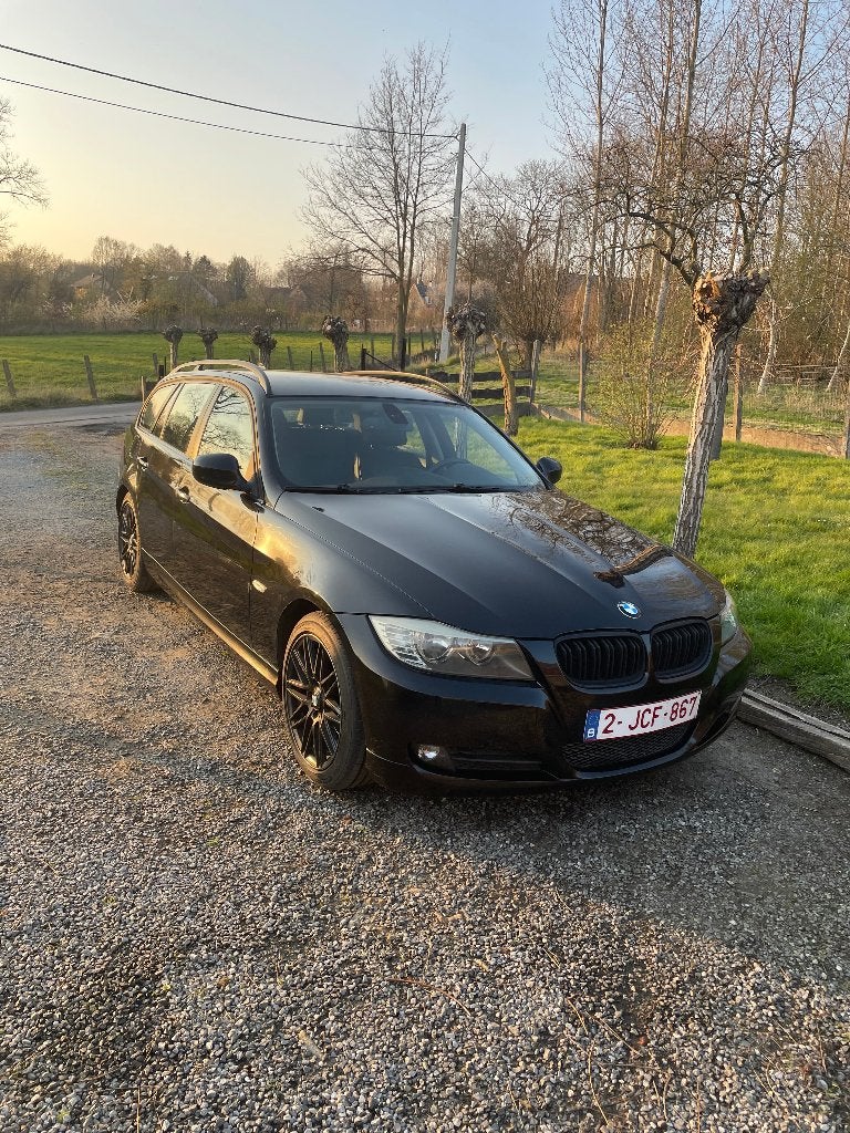 BMW, Autos, BMW, Cuir, Euro 5, 110 kW, Boîte manuelle
