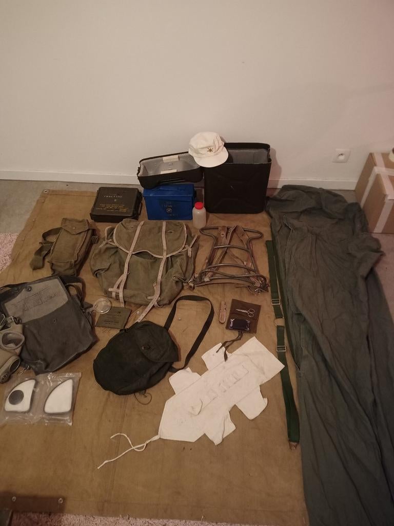 Lot militaria, Diversen, Ophalen
