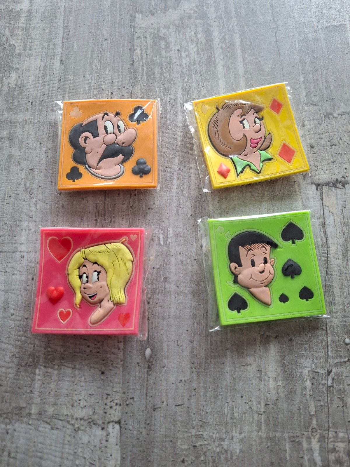 4 magneten kiekeboe, Verzamelen, Ophalen of Verzenden