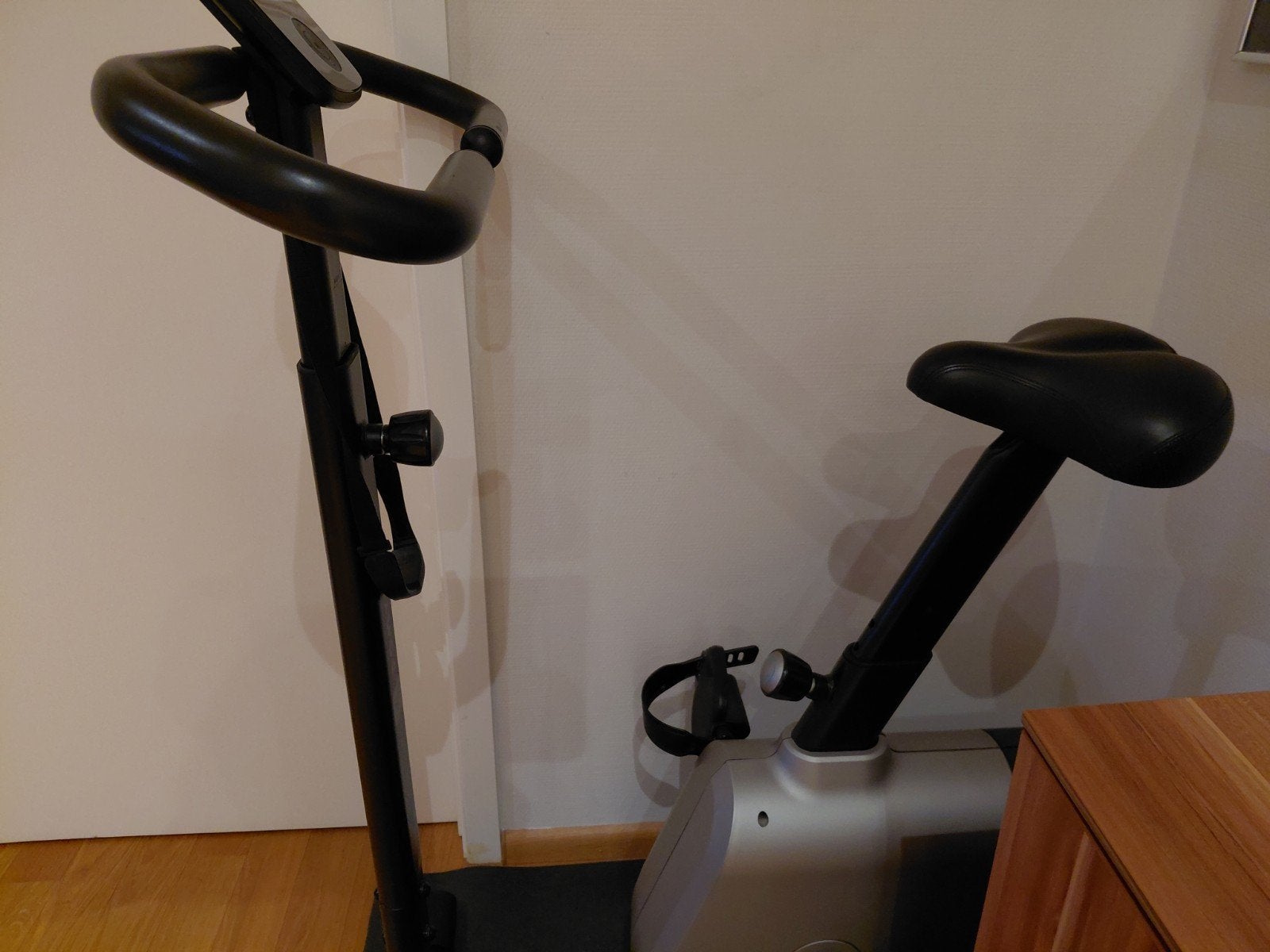 Vélo d'appartement, Domyos
Très peu utilisé, il peut donc êt, Sports & Fitness, Enlèvement, Vélo d'appartement