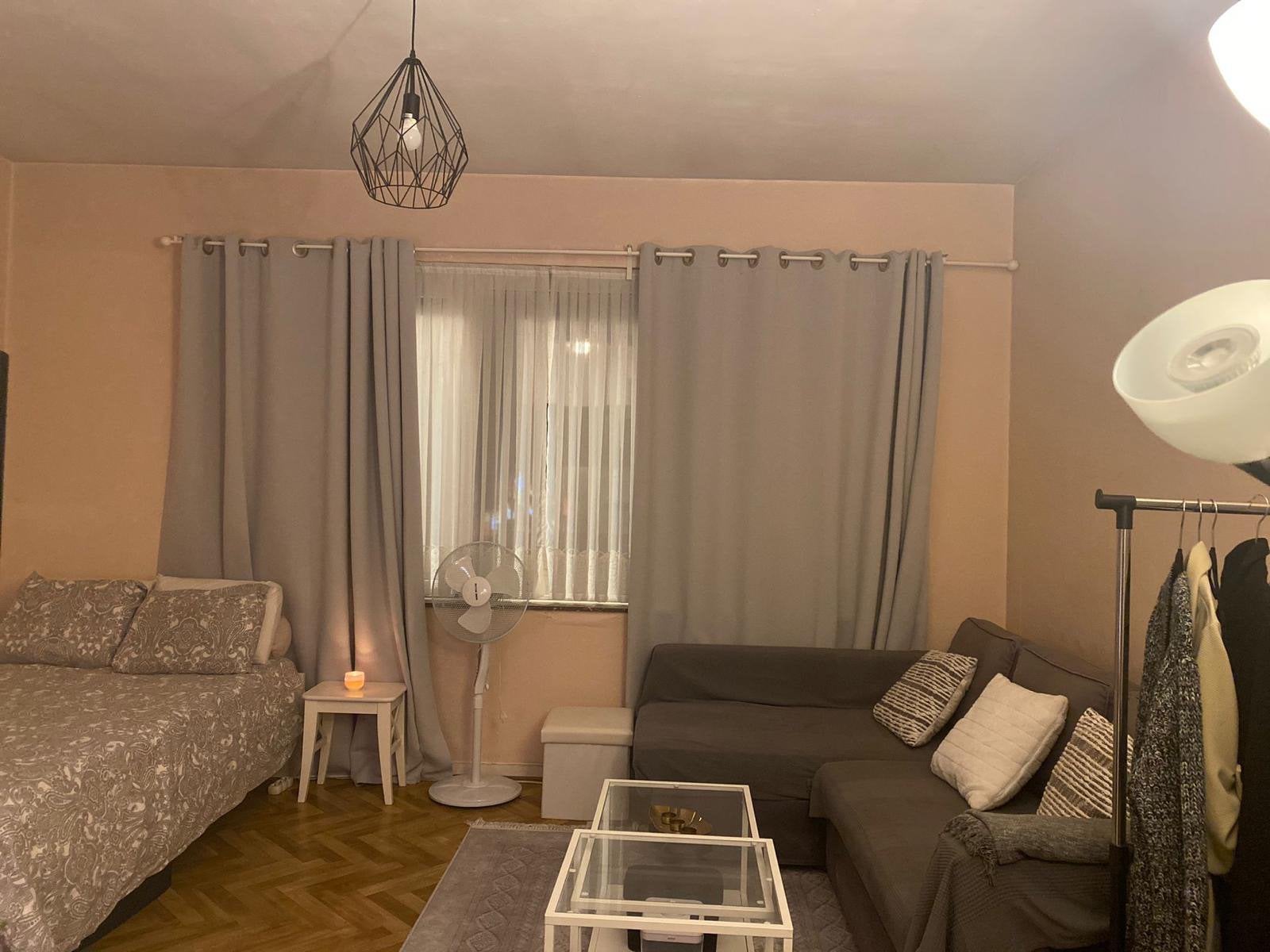 LOT COMPLET MEUBLES + FRIGO – À EMPORTER TRÈS RAPIDEMENT, Enlèvement
