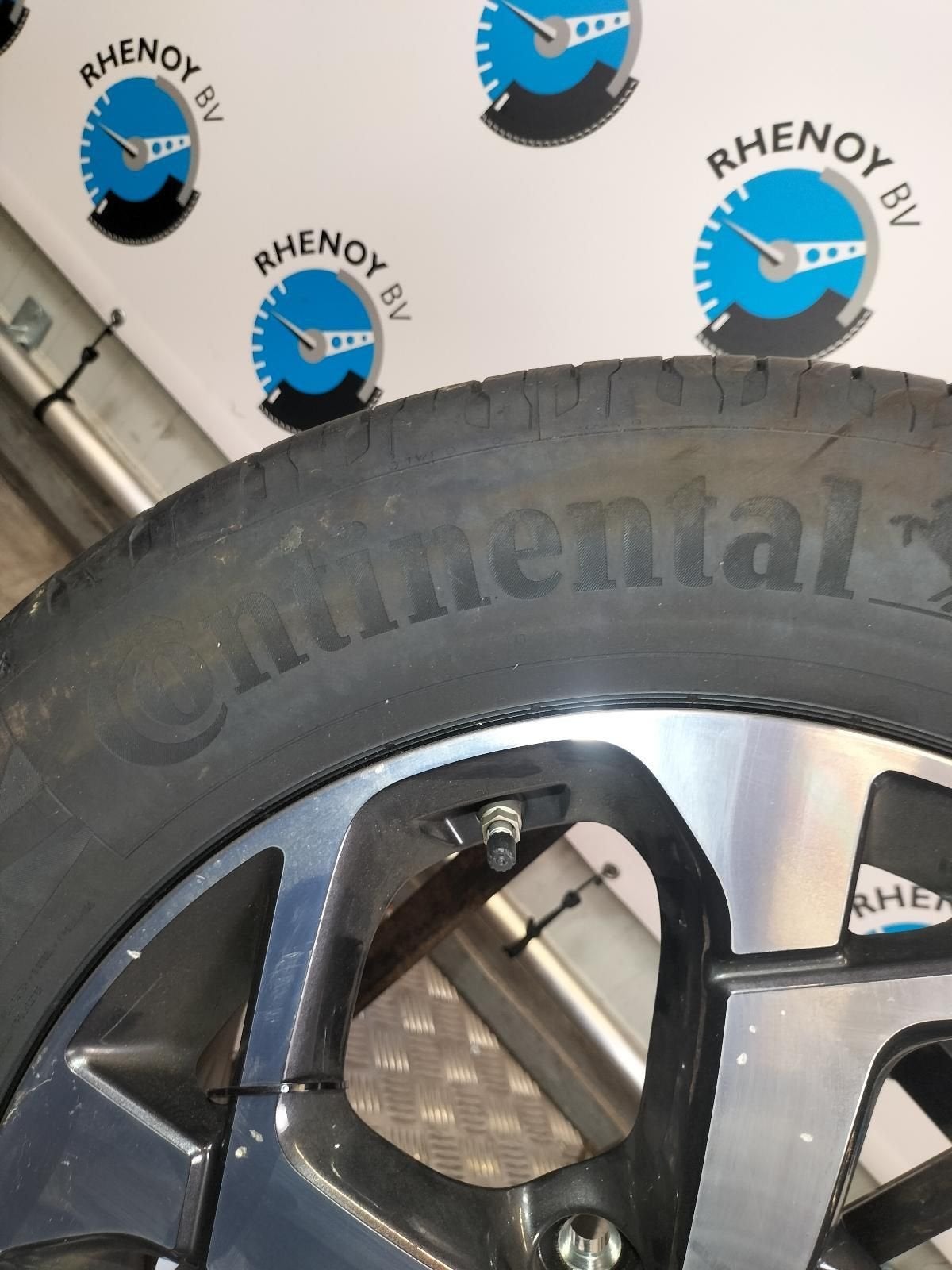Kia Sportage 2019 225/60 R17H zomer 1band velg, Autos : Pièces & Accessoires, Pneus et Jantes, Véhicule de tourisme, Pneus été