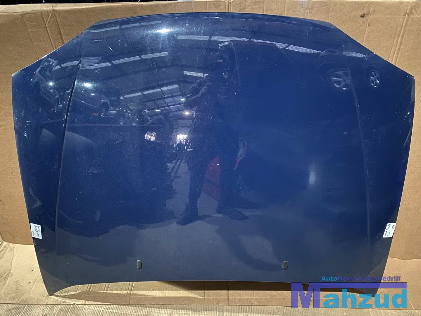 2001 Ford Fiesta 4 blauw TO T0 motorkap, Info@ford.com, Capot moteur, Ford Motor Company, American Road 1
48126  Dearborn