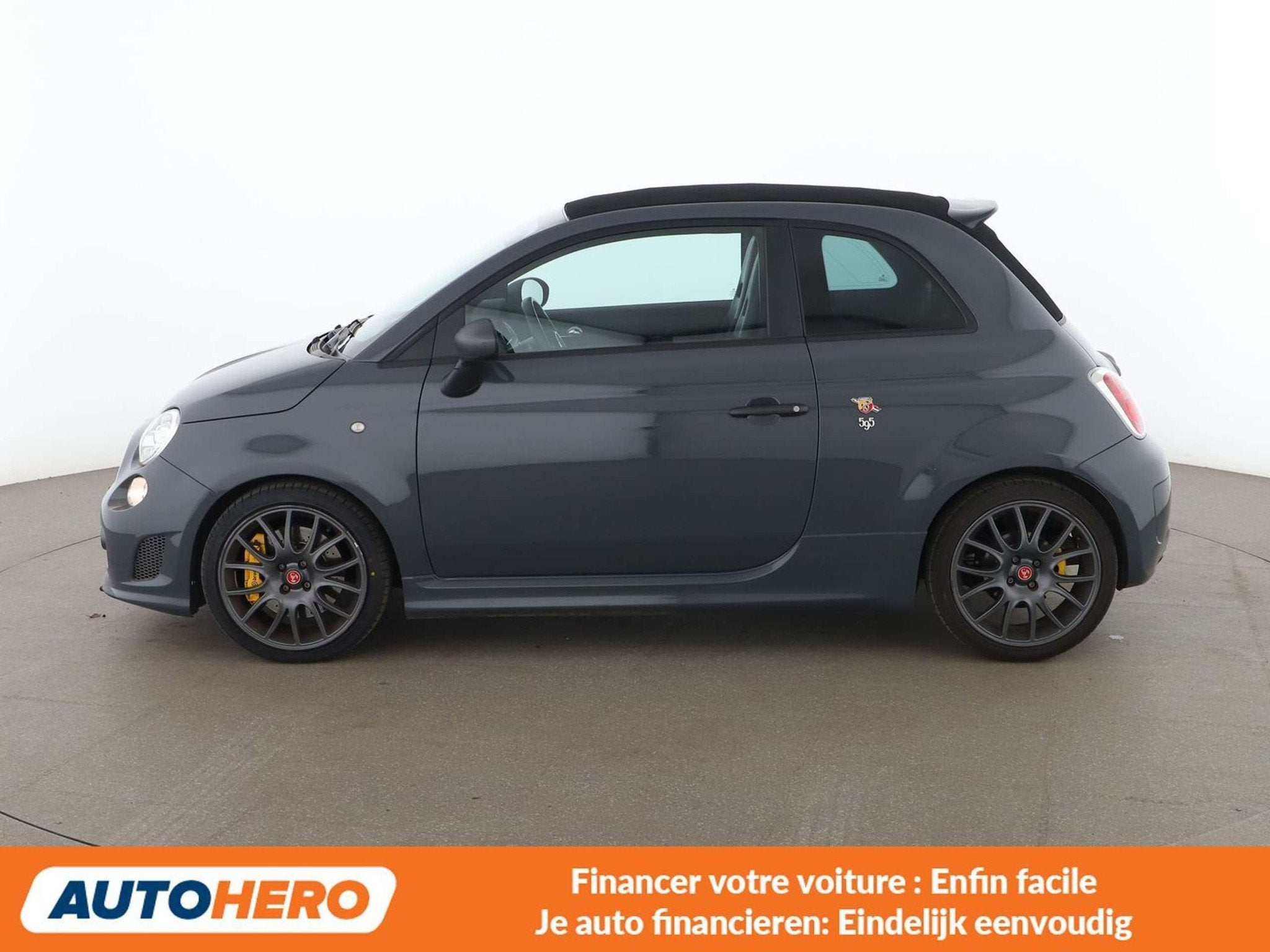 Abarth 595C 1.4 Competizione (année de construction 2015), Autos, Achat, Cabriolet, 179 ch, Noir
