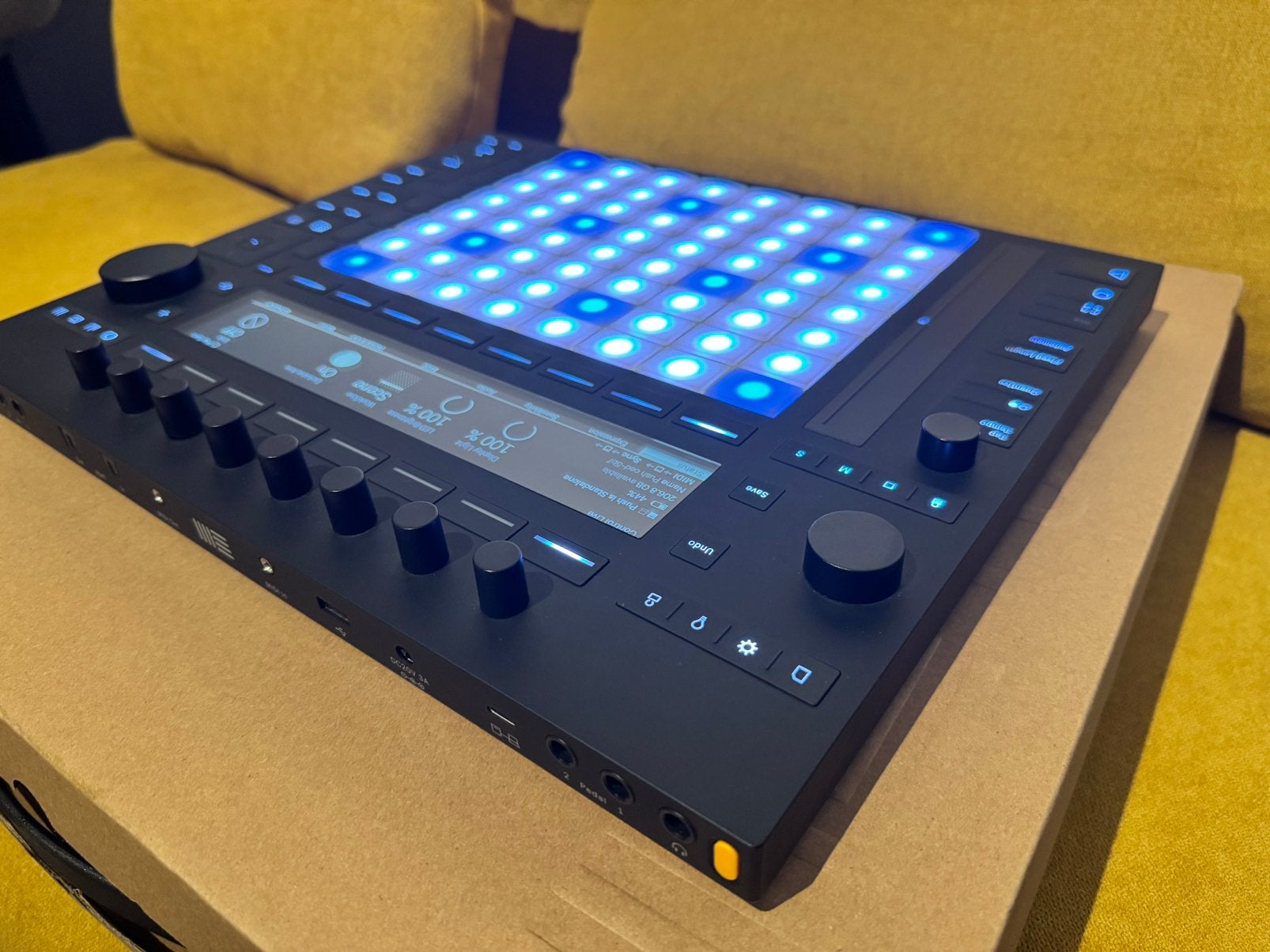 Ableton push 3 standalone comme neuve with box, manuals, Enlèvement ou Envoi, Comme neuf