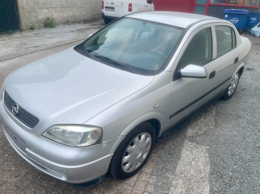 Opel Astra 1.4 benzine gekeurd v.vk., Autos, Opel, Argent ou Gris, Achat, 1200 kg, Boîte manuelle