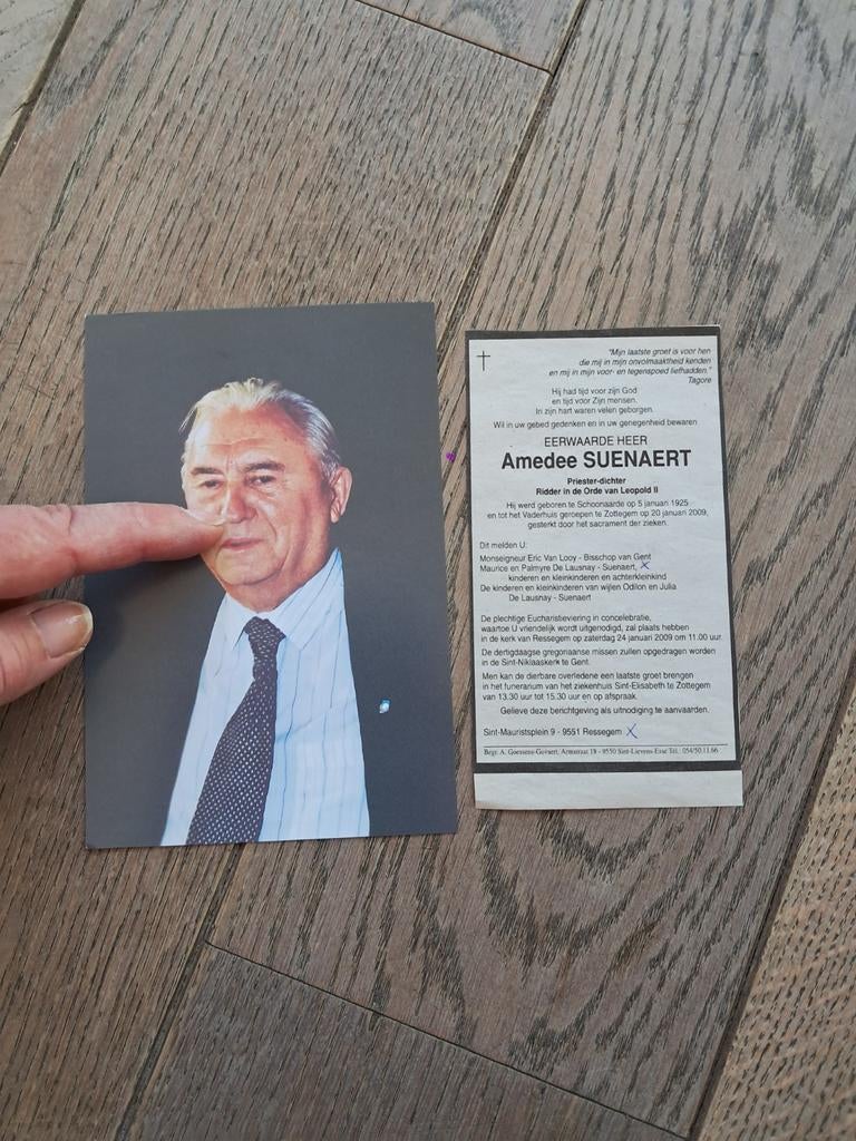 Bp+ krantenknipsel priester-dichter, Amedee Suenaert, Zotteg, Ophalen of Verzenden
