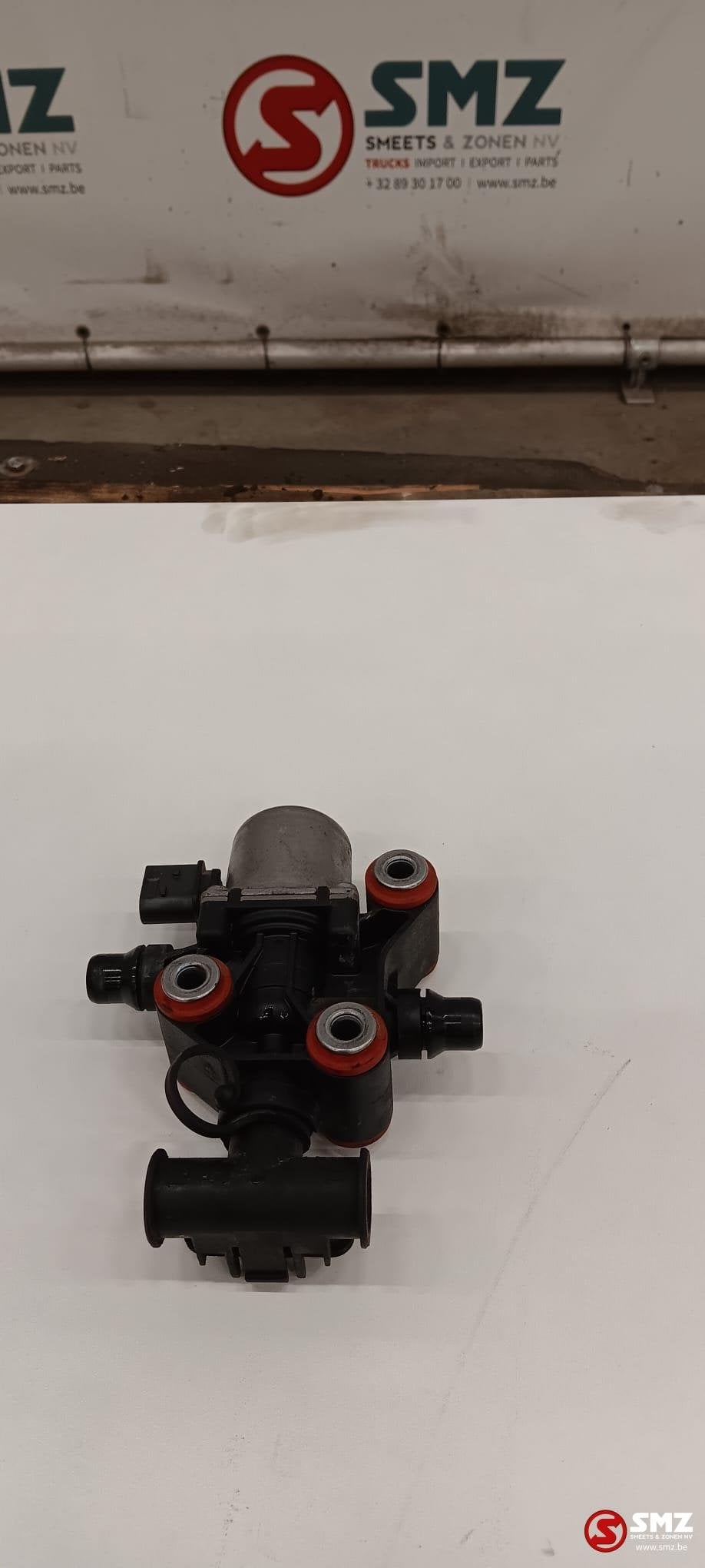 Occ Vanne de chauffage AdBlue DAF, Autos : Pièces & Accessoires, Pièces camion, DAF, Systèmes à carburant, Utilisé