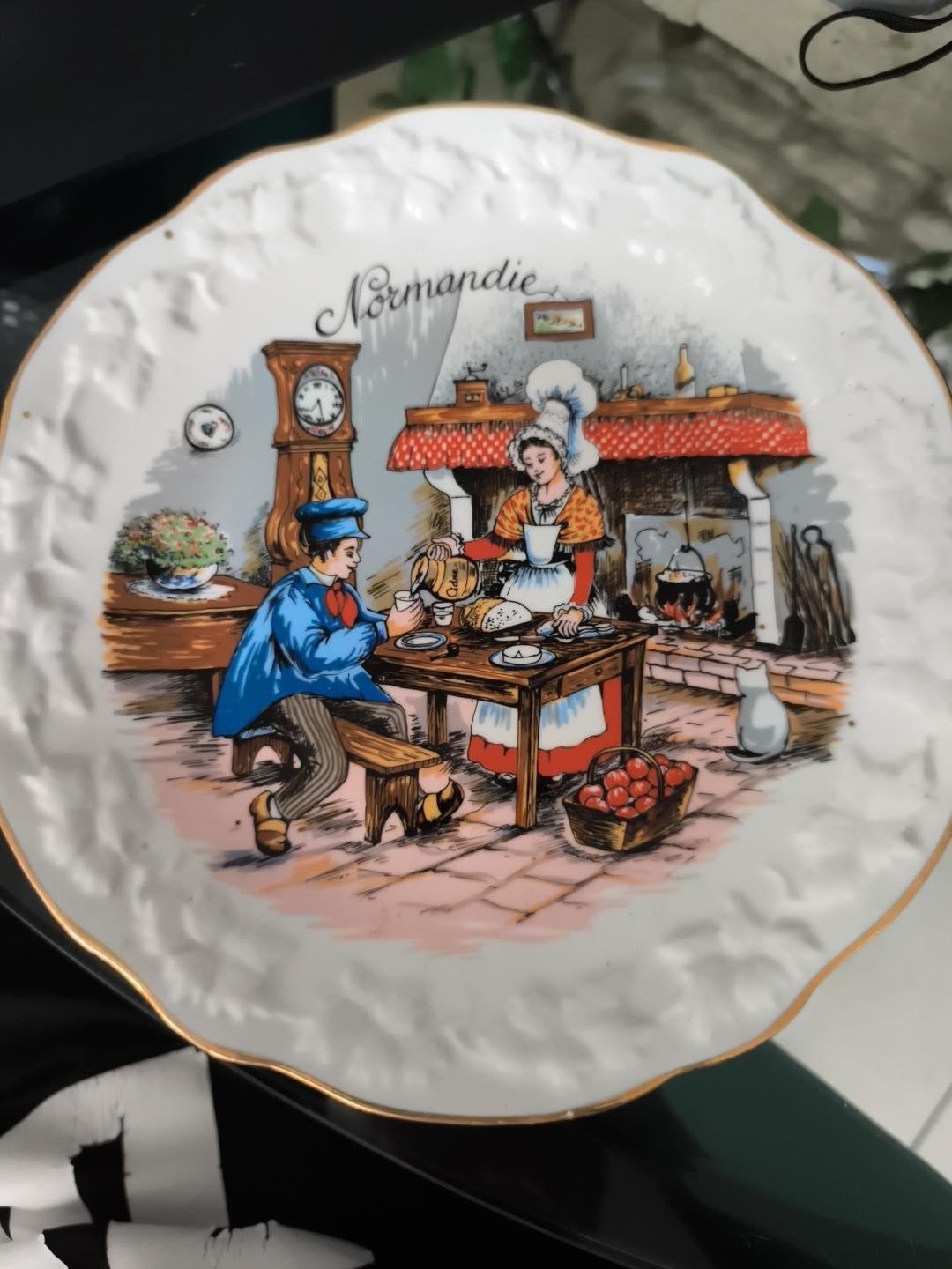 Assiette Normandy Porcelaine française, Enlèvement ou Envoi