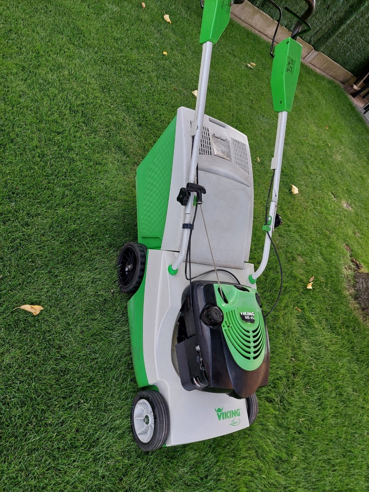 Autoporteur pour tondeuse à gazon Viking en bon état, Jardin & Terrasse, Enlèvement