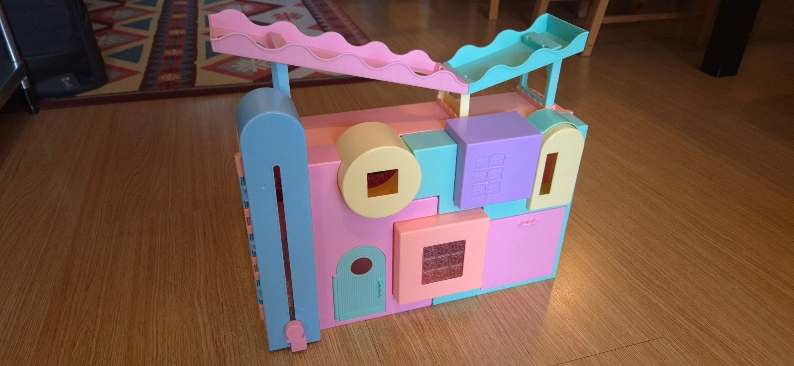Maison L.O.L, Enlèvement, Utilisé, Plastique