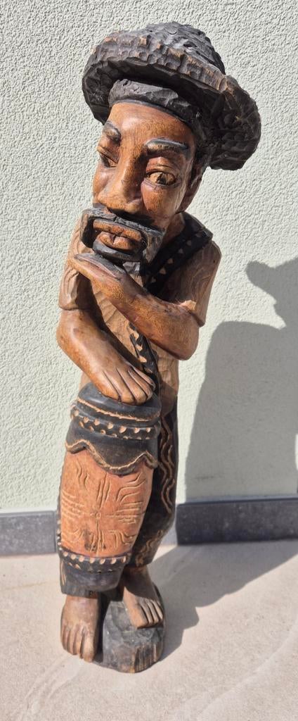 Statue en bois musicien, Enlèvement ou Envoi