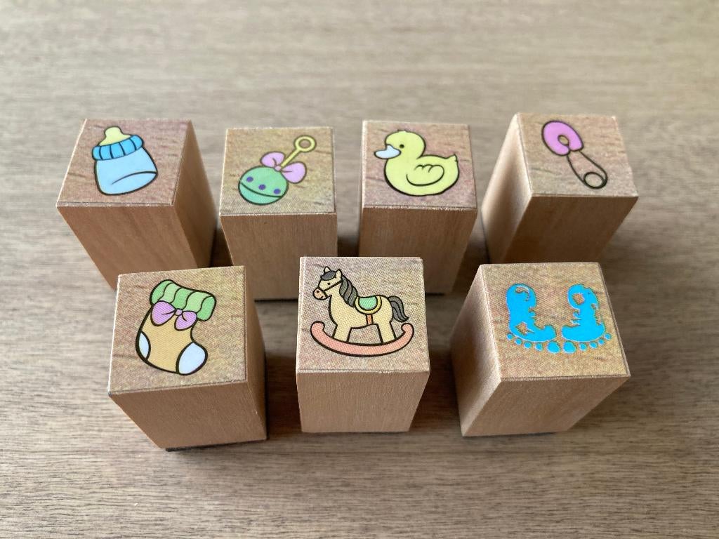 Kleine houten stempels 'baby' - 7 stuks, Hobby en Vrije tijd, Ophalen of Verzenden, Zo goed als nieuw, Houten stempel