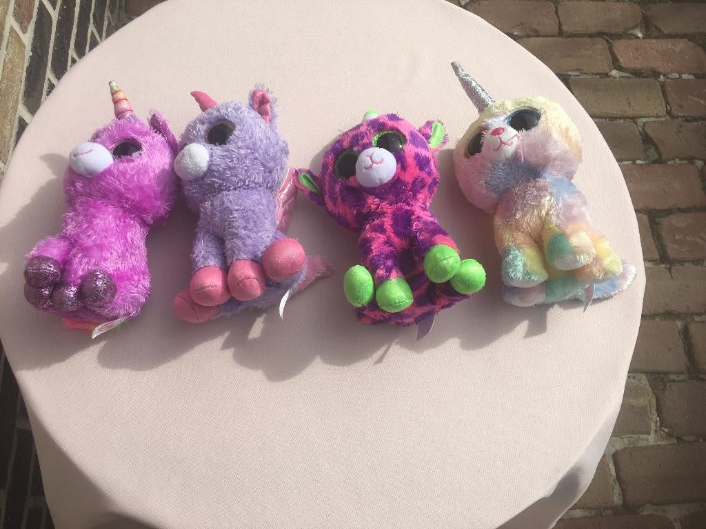 KNUFFEL EENHOORN ZO GOED ALS NIEUW, Enfants & Bébés, Jouets | Peluches, Enlèvement ou Envoi, Comme neuf, Licorne
