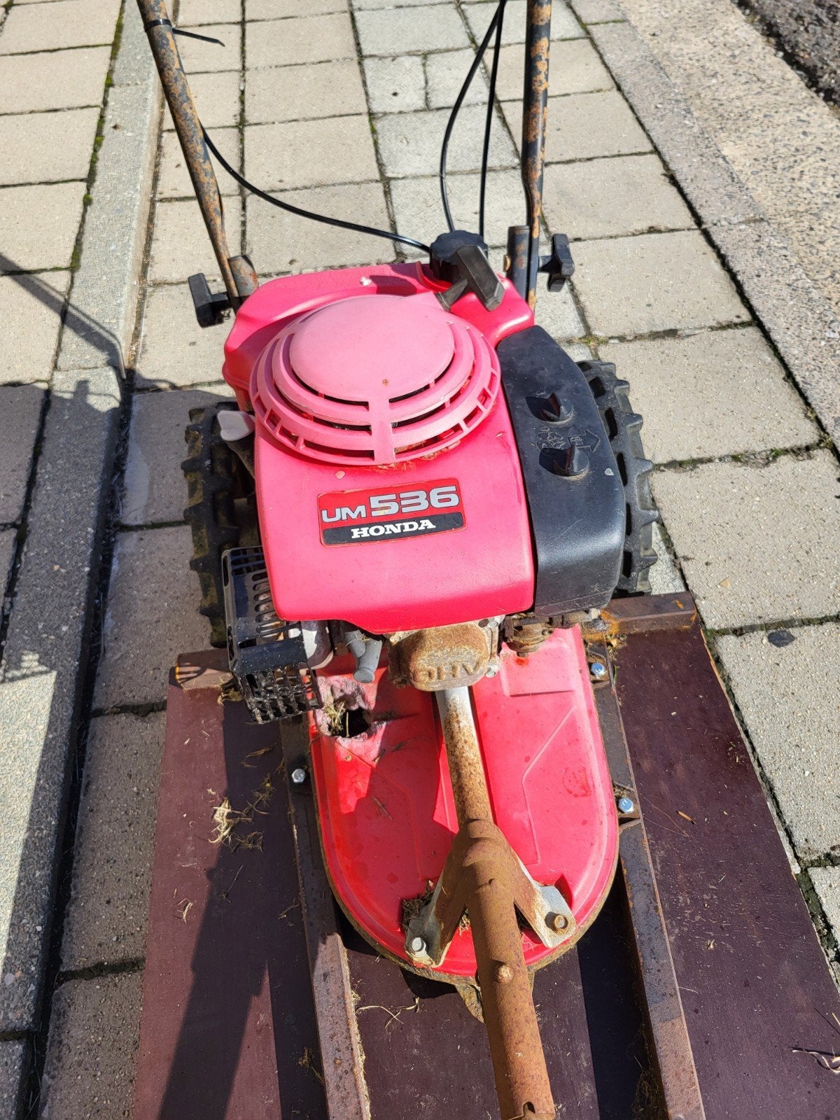 Debroussailleuse HONDA UM 516, Enlèvement