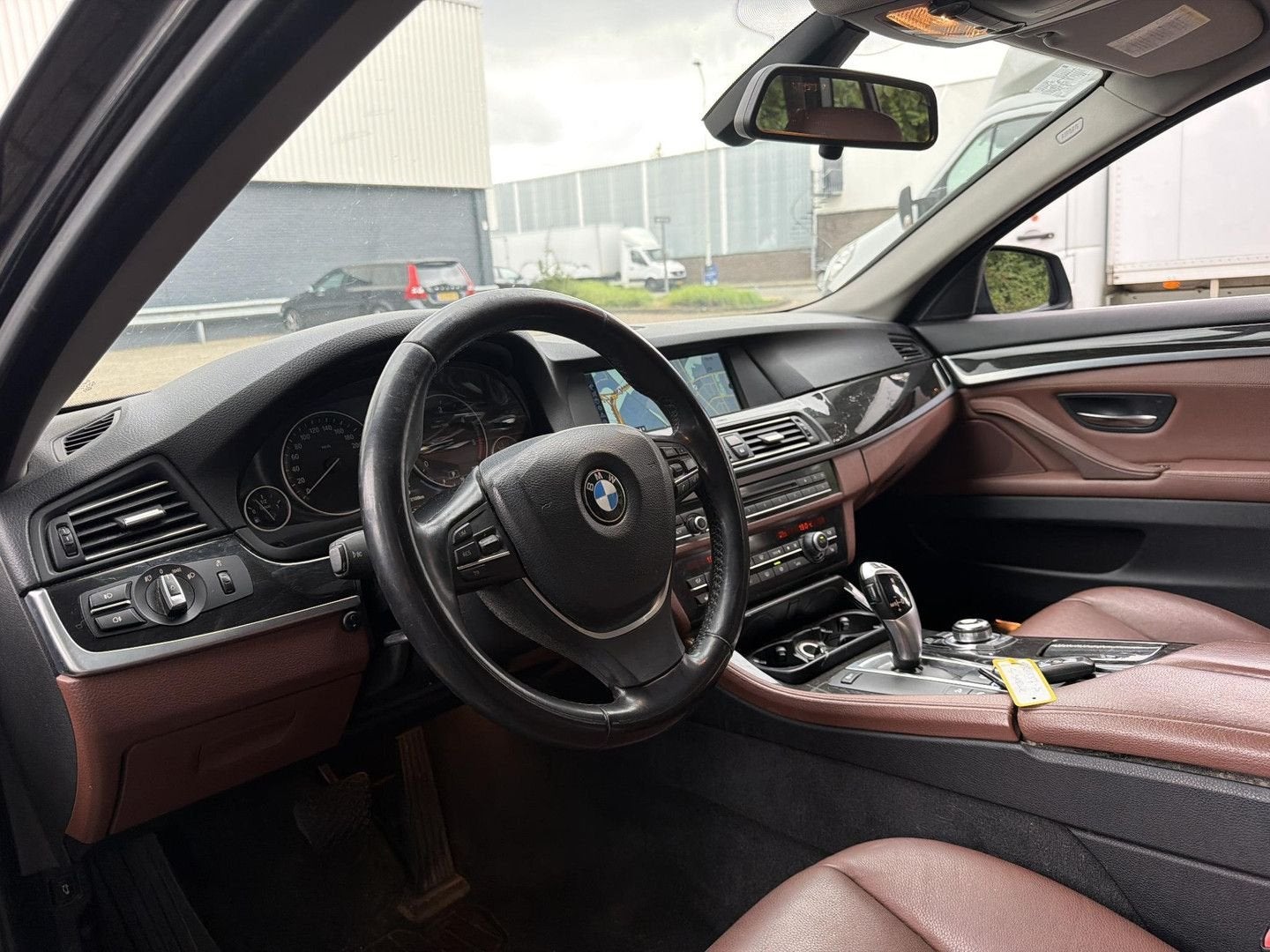 BMW 530 5-serie Touring 530xd High Executive | Leder | Cruis, Automaat, Parkeersensor, Zwart, Bedrijf
