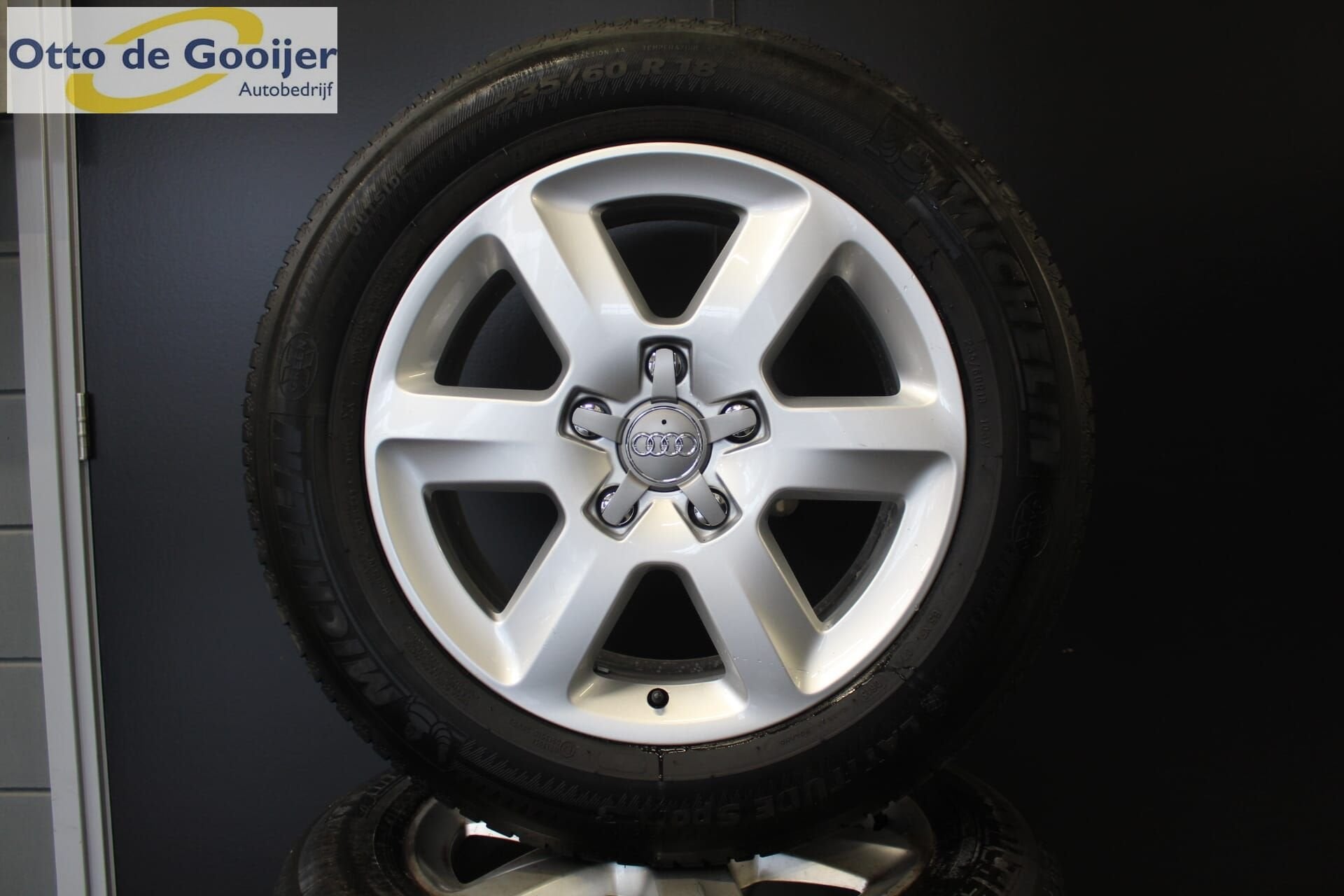 Audi Q5 Velgen 18 Inch Zomerbanden Michelin, Autos : Pièces & Accessoires, Pneus & Jantes, Pneus et Jantes, Pneus été, 18 pouces