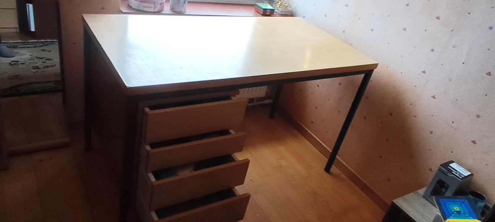 bureau à vendre, Enlèvement