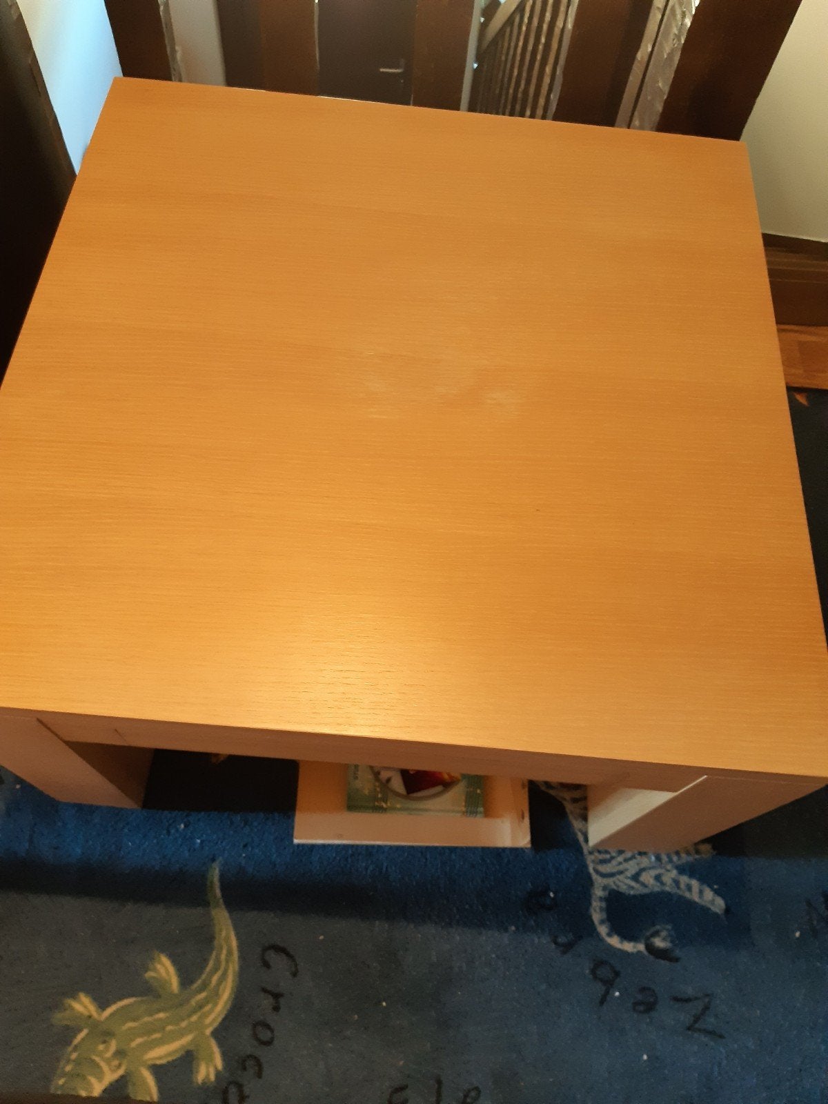 salontafel lichte kleur 70 op 70  42hoog met schuifje, Huis en Inrichting, Tafels | Salontafels, Ophalen