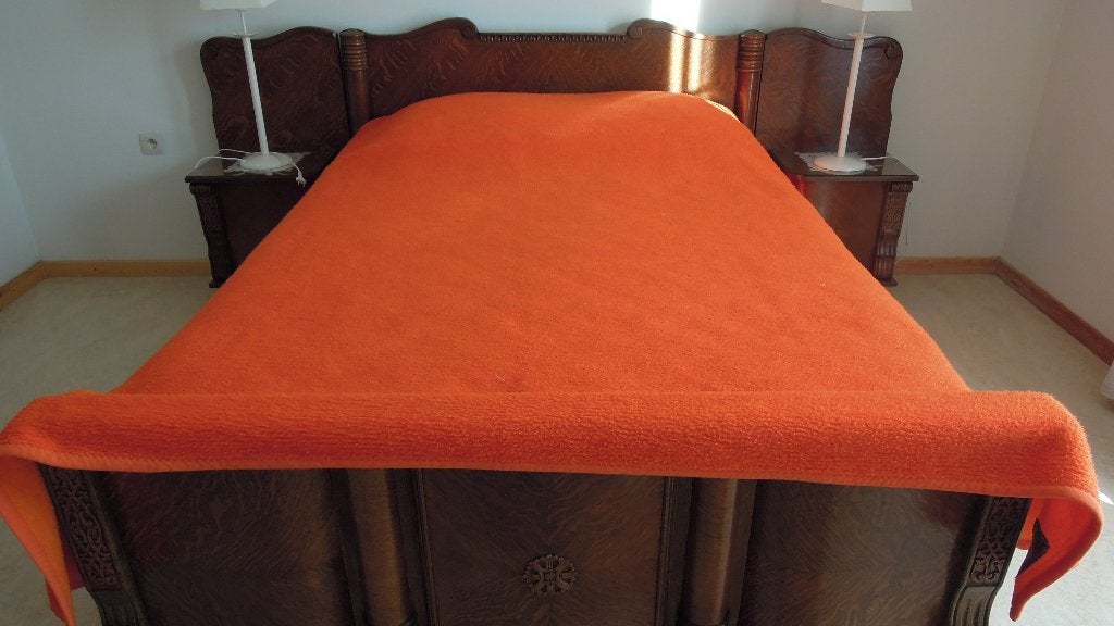 2 tweepersoonsdekens, 2 dekbedsets, anti-doorlig onderlegger, Overige materialen, Tweepersoons, Oranje, Ophalen of Verzenden