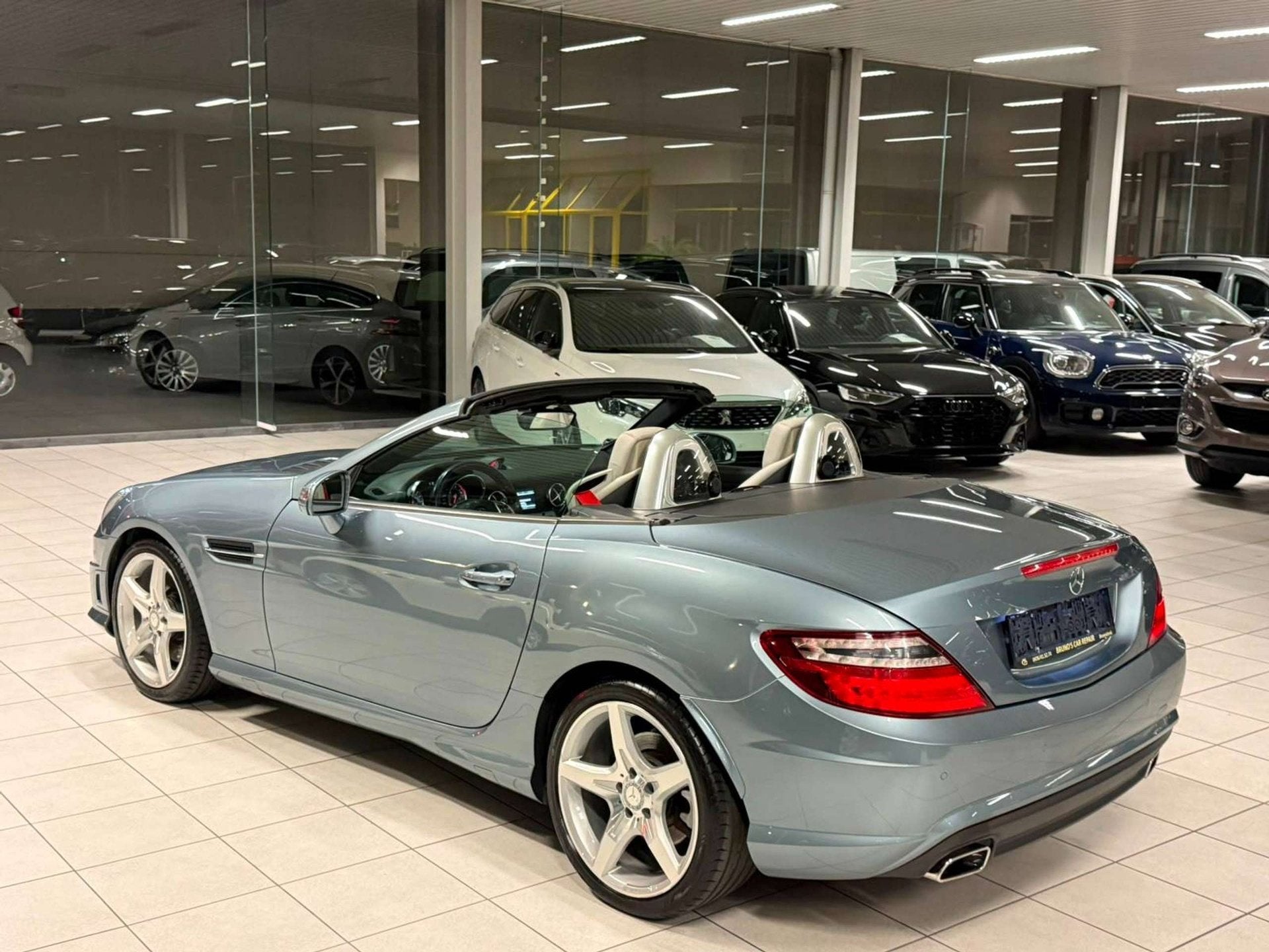 Mercedes-Benz SLK 200 Mercedes-benz SLK 200 Pack-AMG Cabrio, Auto's, Automaat, Gebruikt, 135 kW, Cabriolet