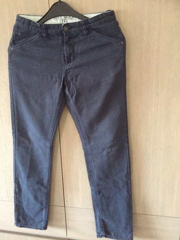 Lange broek jongen maat 158 C&A donkerblauw, Enfants & Bébés, Vêtements enfant | Taille 158, Enlèvement, Garçon, Pantalon