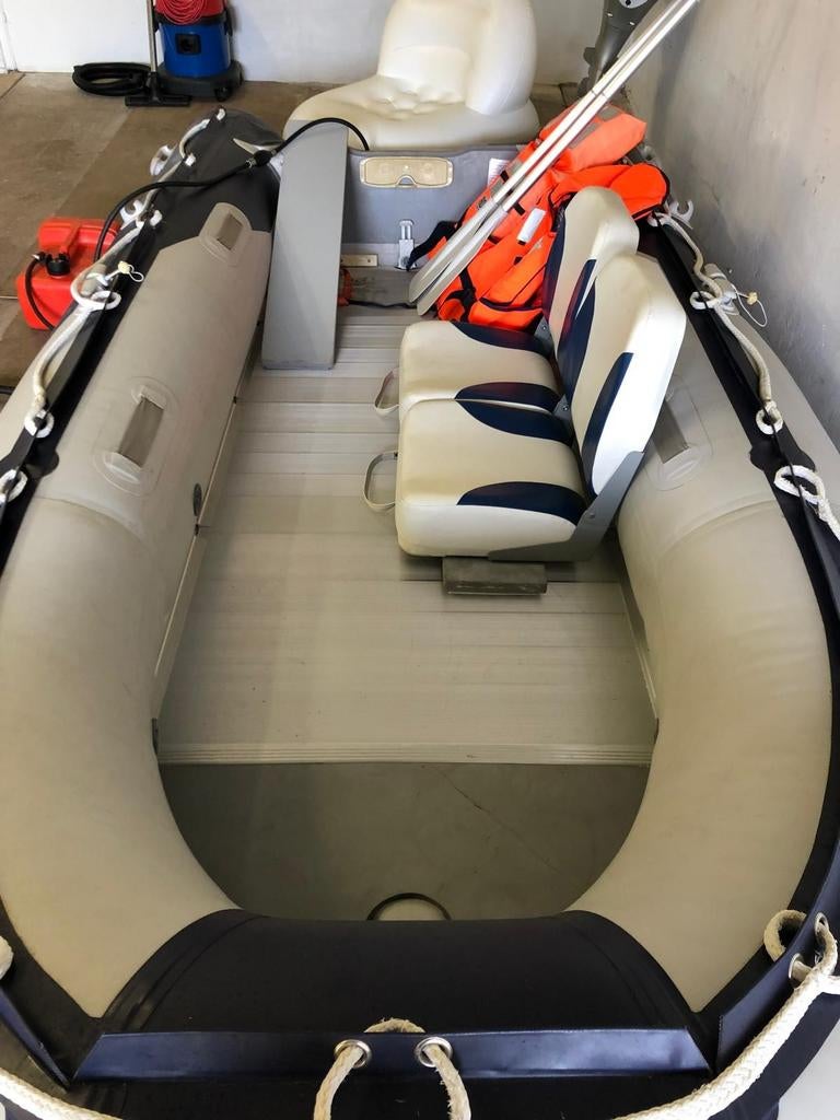 Hele mooie rubberboot met 8pk honda 4takt, Ophalen