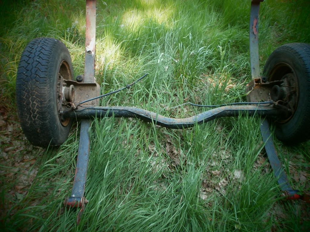 as met wielen van auto ford taunus, Ophalen, Gebruikt, IJzer