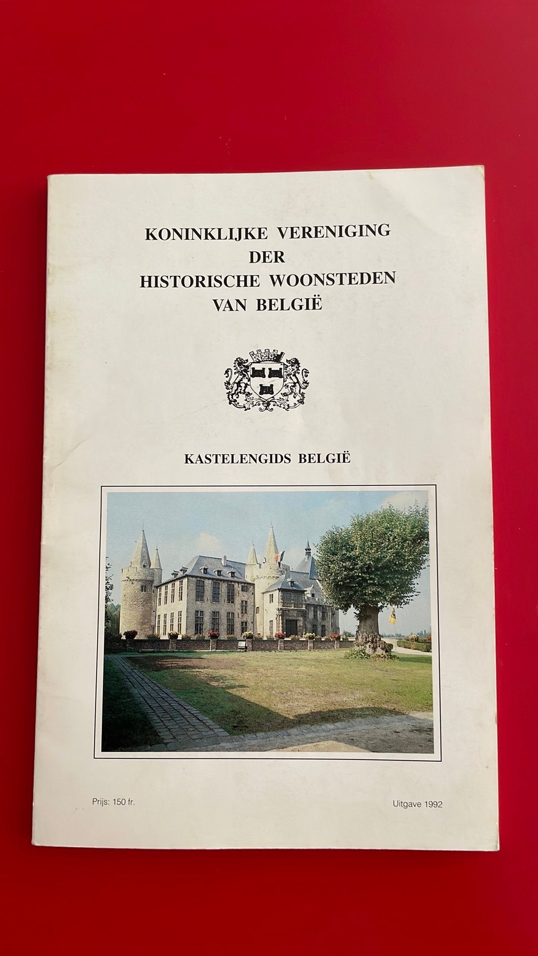 Kastelengids België, Boeken, Ophalen of Verzenden, Gelezen