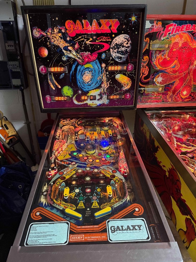 Flipper Stern Bally Data East Flipperkast, Collections, Autres marques, Flipper (jeu), Enlèvement, Utilisé