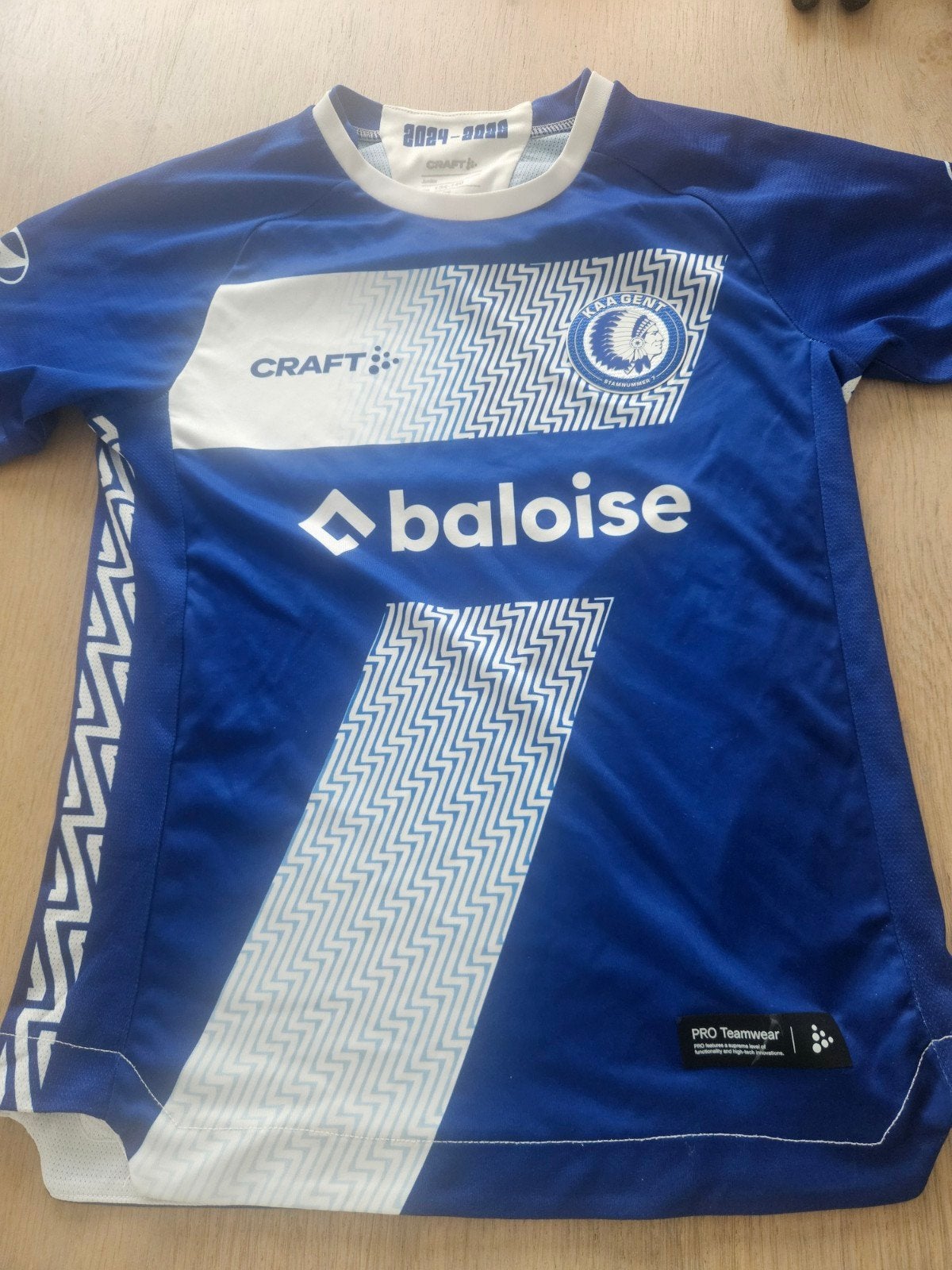 Kaa Gent kindershirt.
Perfecte staat , maat 134/140
Zo goed, Sports & Fitness, Football, Enlèvement