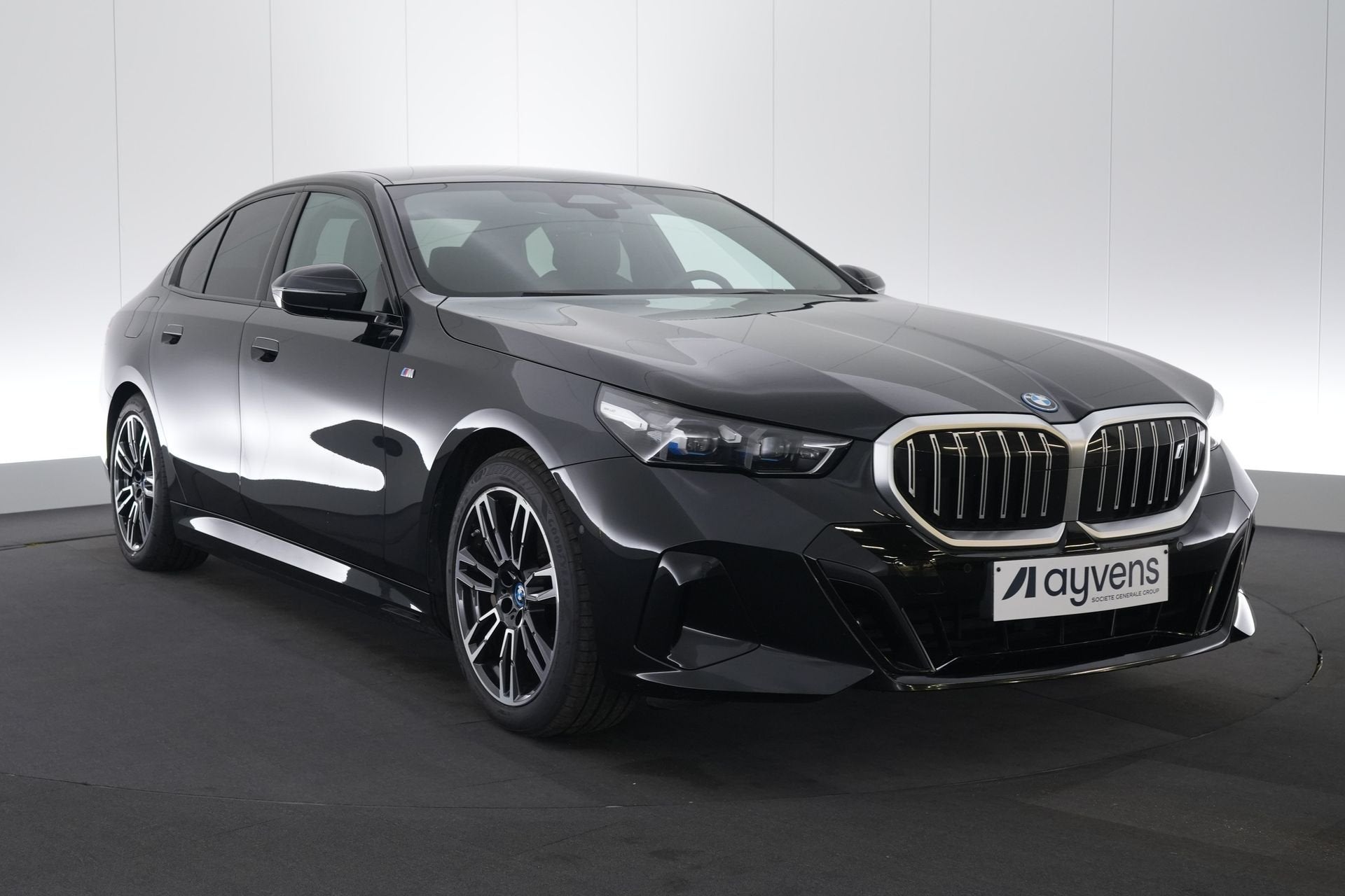(2FQJ170) BMW I5, Autos, Achat, 4 portes, Entreprise, Carnet d'entretien