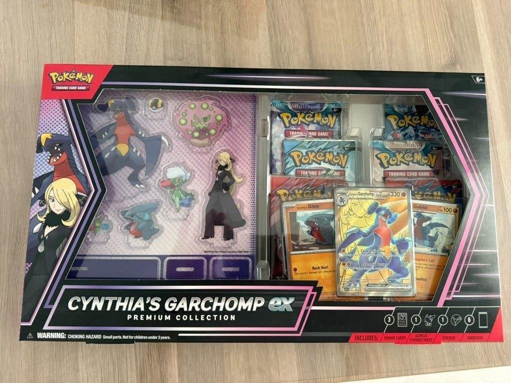cynthias garchomp ex premium collection box, Hobby en Vrije tijd, Ophalen of Verzenden, Nieuw, Overige typen, Foil