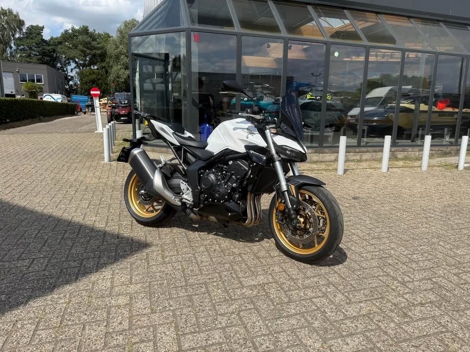 HONDA CB1000 HORNET 2026, Motoren, Motorrijbewijs A, Bedrijf, Handgeschakeld, Traction Control