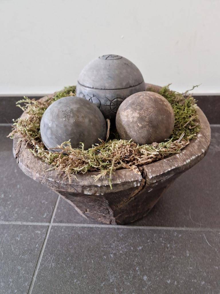 Rustieke houten schaal (trog) met decoratie ballen, Ophalen, Nieuw, Hout, Schaal